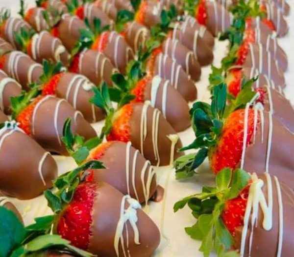 Chocolate Dipped Strawberries